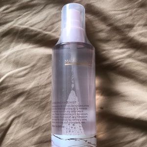 Hydration Happy Face Mist 💦🙈